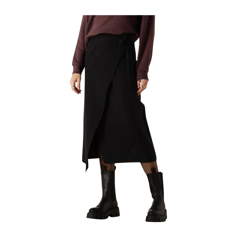 moss copenhagen Elegante Zwarte Midi Rok Black Dames