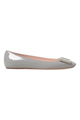grey-patent-leather-ballerinas