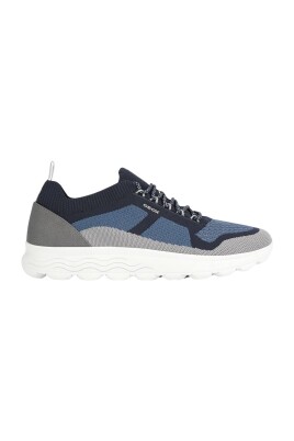 casual-sporty-sneakers