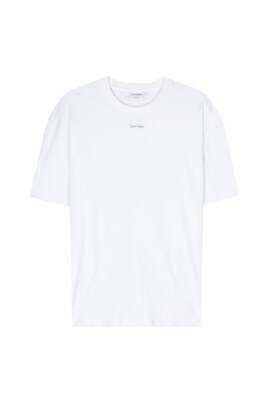 white-t-shirts-and-polos