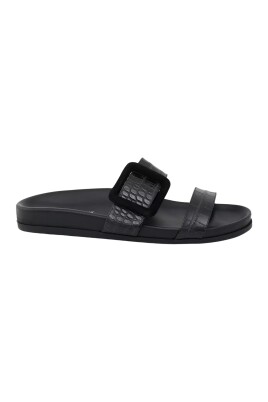 sandales-noires-en-cuir-avec-boucle-en-daim