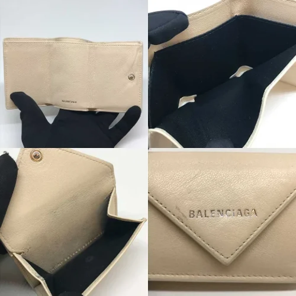 Balenciaga Vintage Pre-owned Leather wallets Beige Dames