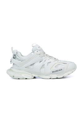 stylish-sneakers-for-a-trendy-look