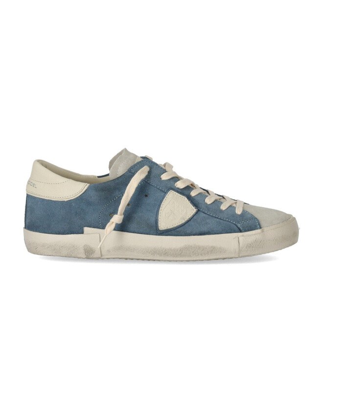 sneaker-bas-creme-cuir-bleu