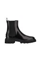 chelsea-boot-en-cuir-noir-avec-semelle-en-caoutchouc-style-tank