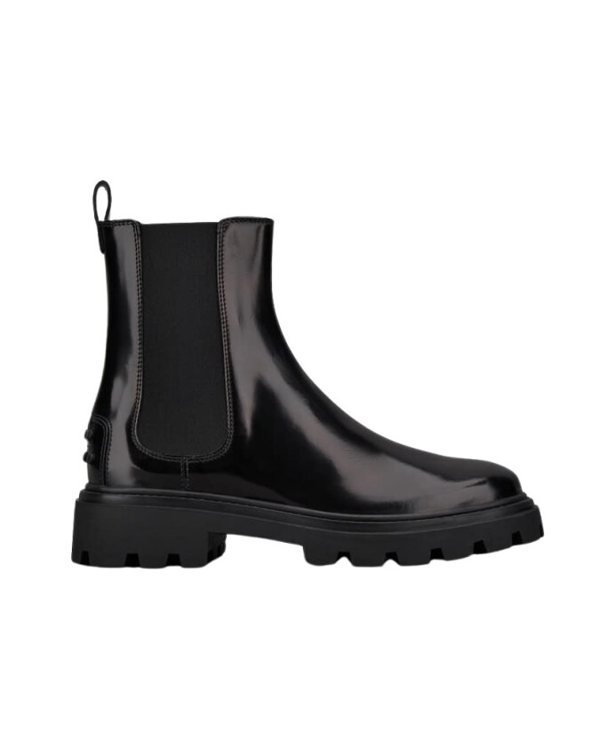 chelsea-boot-en-cuir-noir-avec-semelle-en-caoutchouc-style-tank