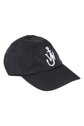 sporty-baseball-cap-for-men
