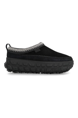 sheepskin-suede-sneakers