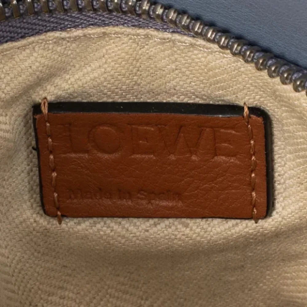 Loewe Pre-owned Leather handbags Purple Dames