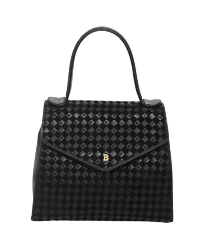 pre-owned-cuir-sacs-main