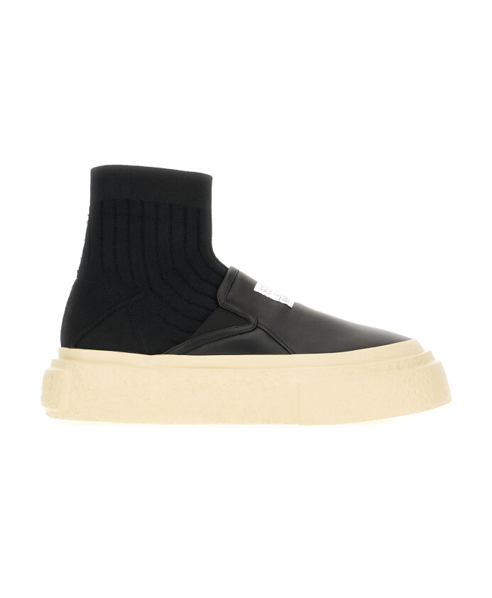 slip-on-sneakers
