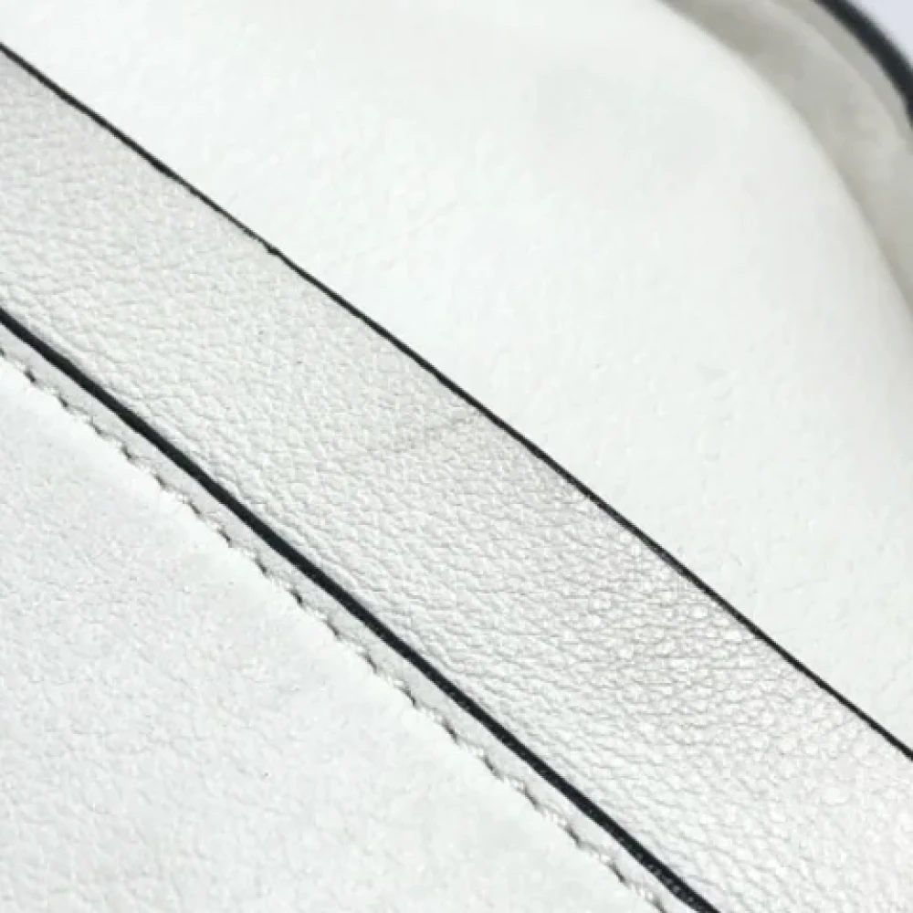 Loewe Pre-owned Leather shoulder-bags Beige Dames