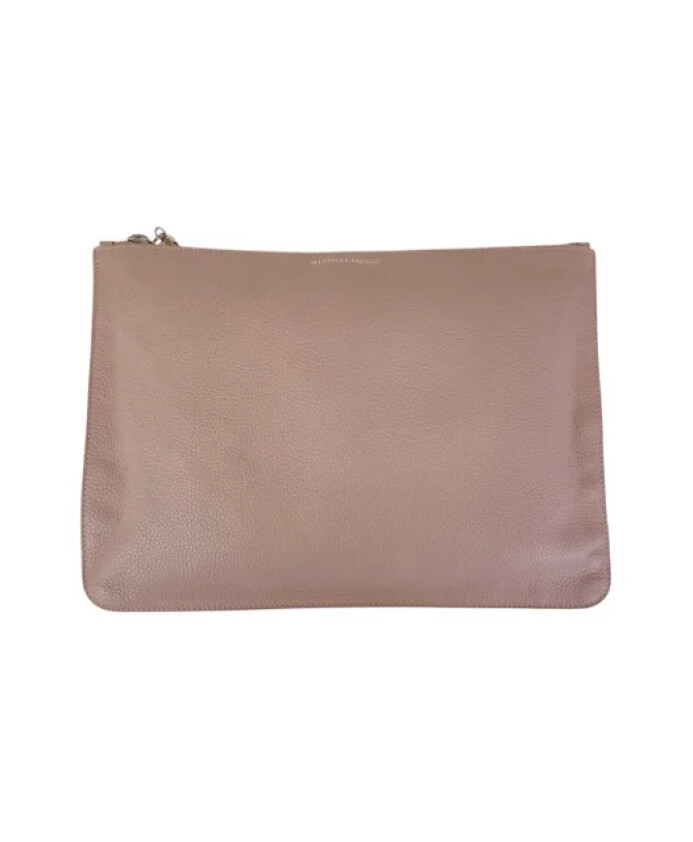 pre-owned-cuir-pochettes-minaudieres