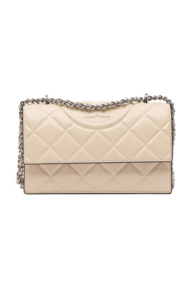 beige-shoulder-bag-chic-style