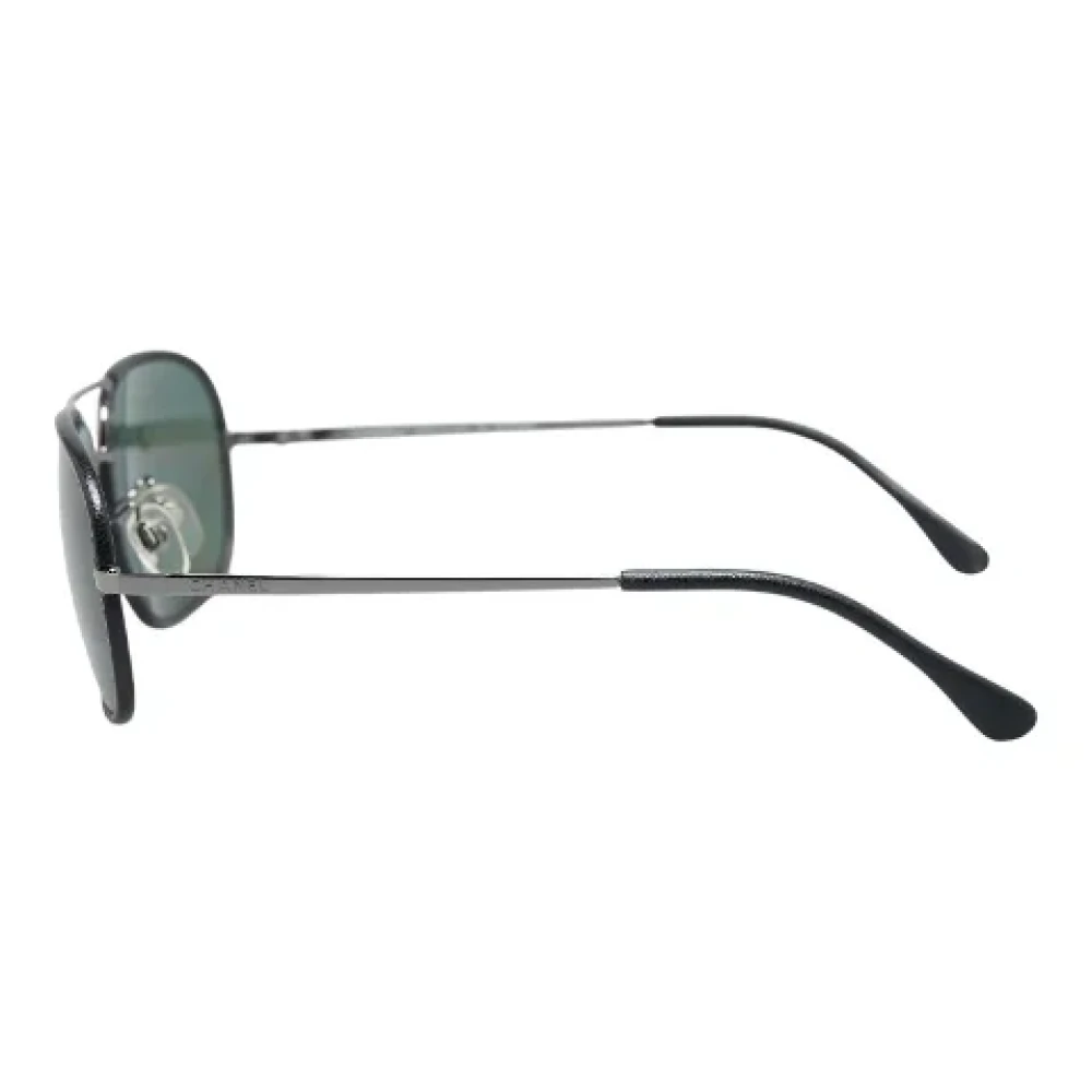 Chanel Vintage Pre-owned Plastic sunglasses Black Dames
