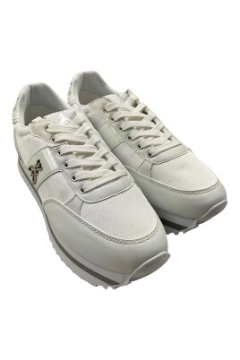 vita-tjej-sneakers-certifierad-produkt