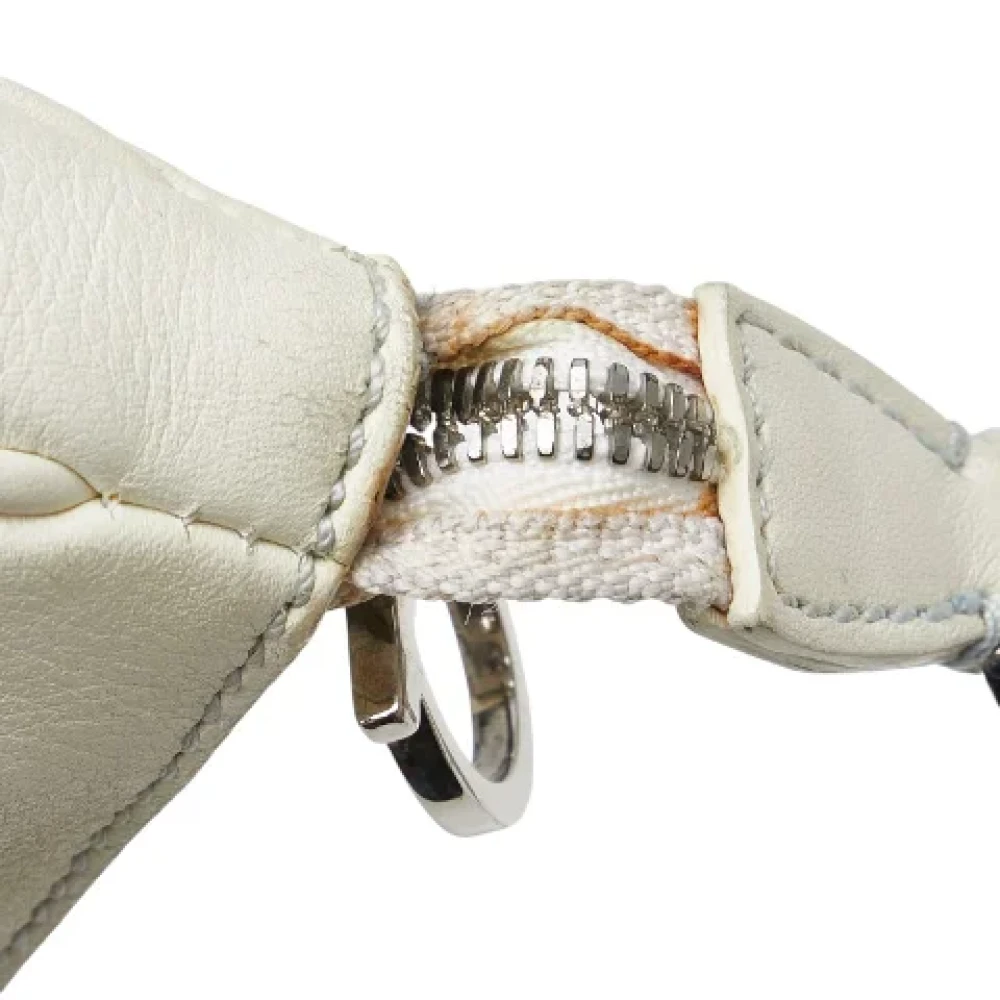Salvatore Ferragamo Pre-owned Leather shoulder-bags White Dames