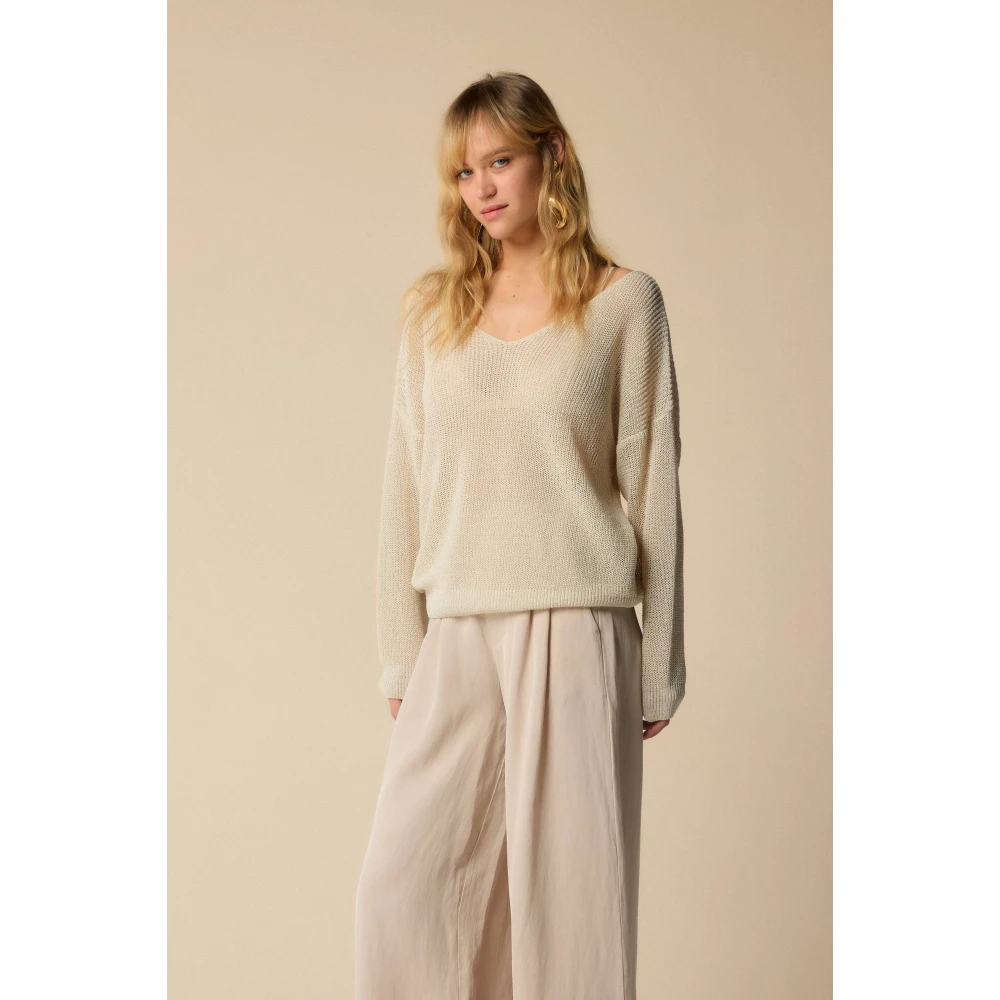 Kocca Stijlvolle V-hals gebreide kleding Beige Dames
