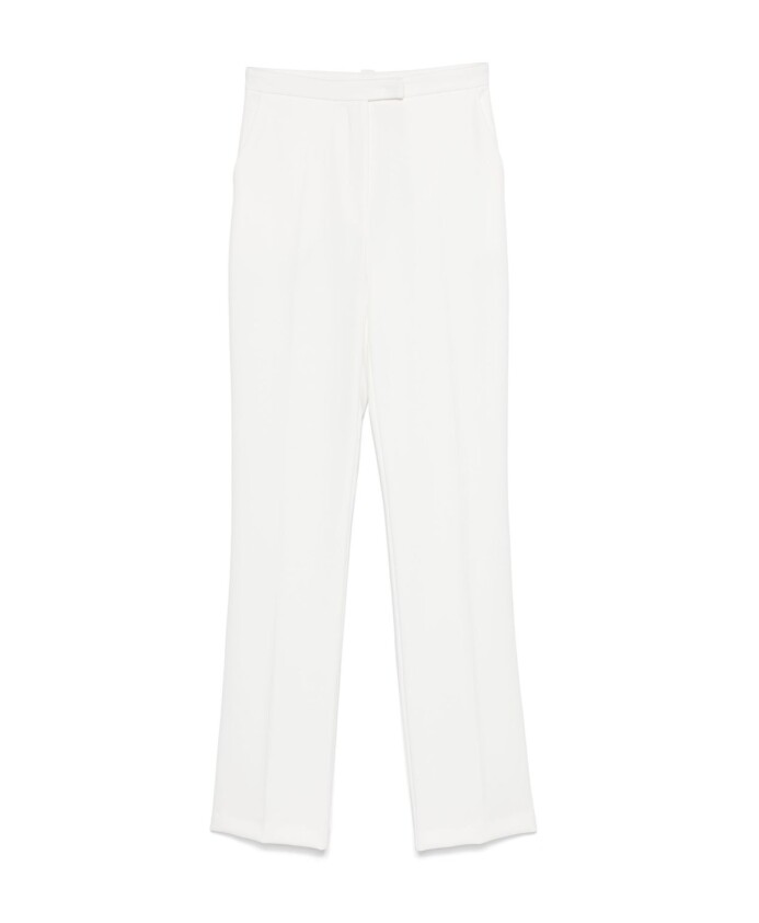 witte-broek-met-logo-plaque