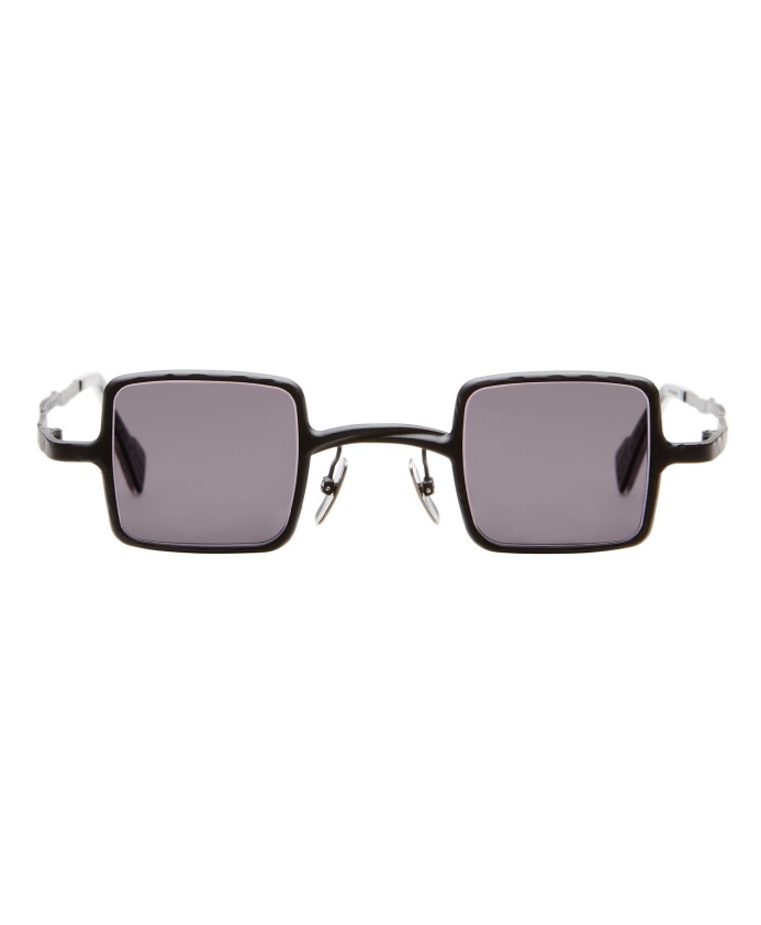 lunettes-de-soleil-carrees-noires-mat