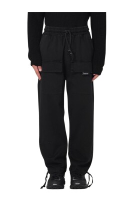 modern-black-cargo-pants