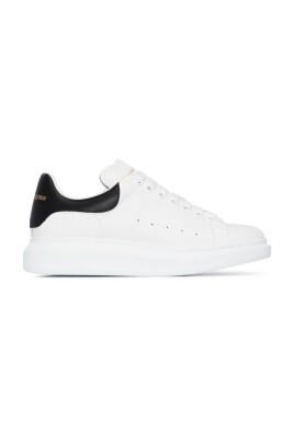 black-leather-sneakers-with-white-heel