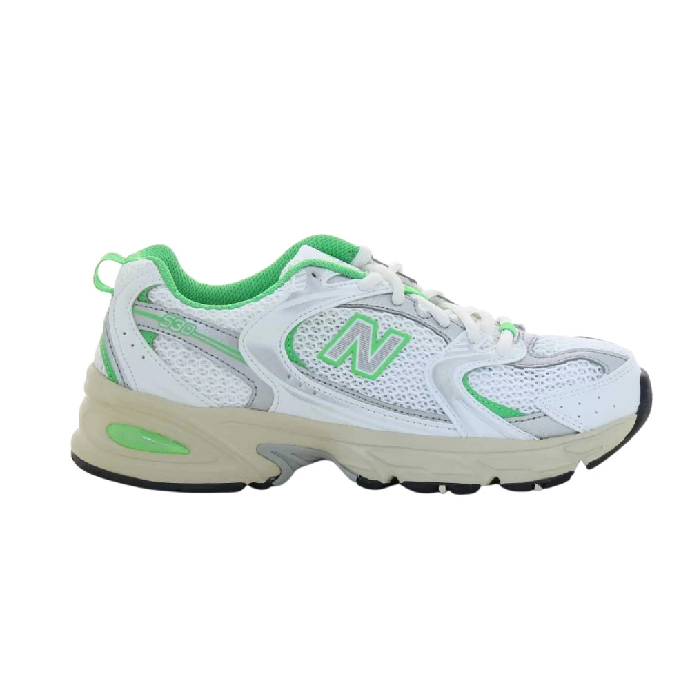 New Balance Women's Green Sneakers Mr530