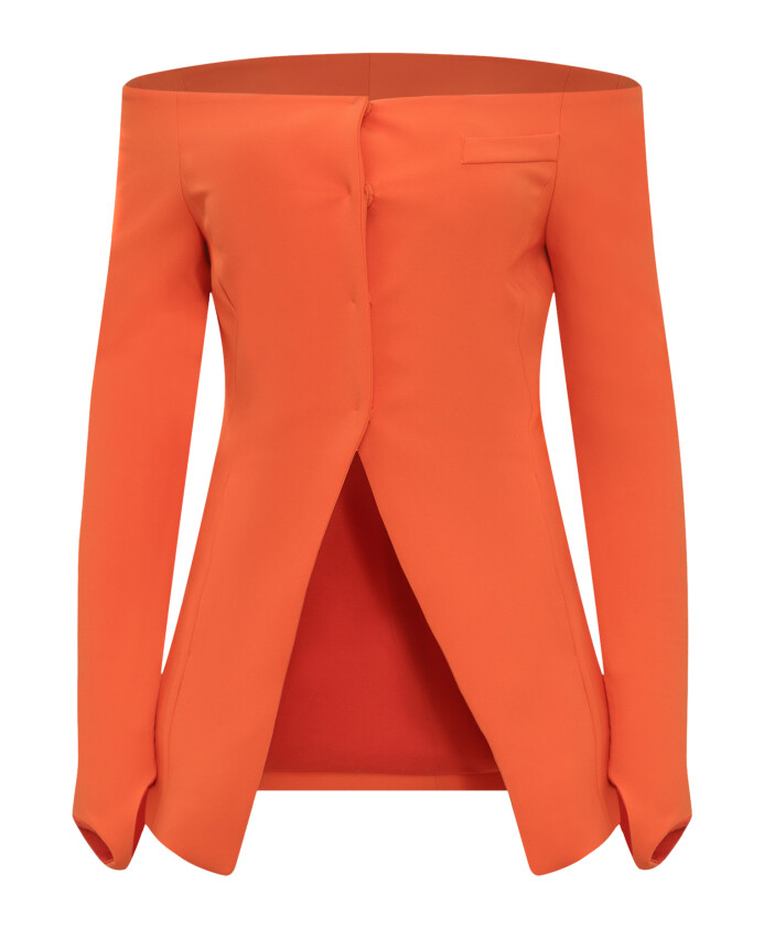 stijlvolle-knoopsluiting-lange-blazer