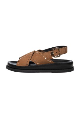 stronger-studs-sandaler