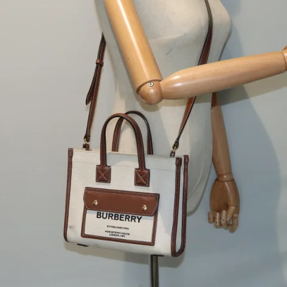 Burberry Vintage Pre-owned Canvas handbags Beige Dames