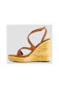 sandales-compensees-en-daim-marron-et-raphia