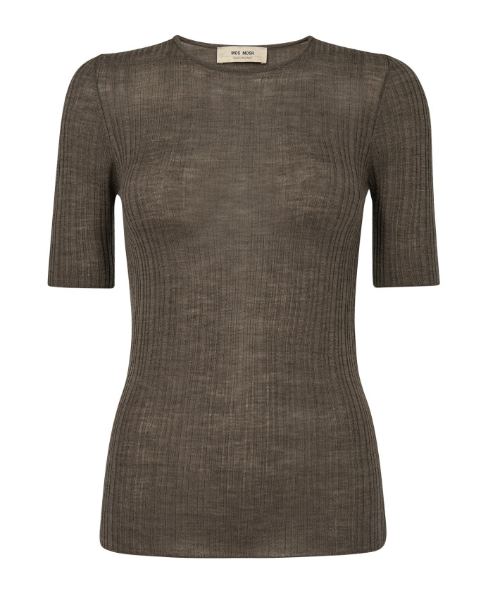 pull-en-maille-cotelee