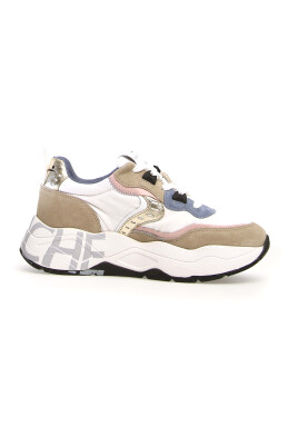 beige-sneakers-city-chic-design