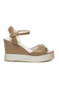 sandales-a-talon-compense-noisette-avec-bride-en-cuir