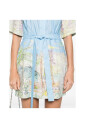 robe-bleue-a-boutons-et-ceinture