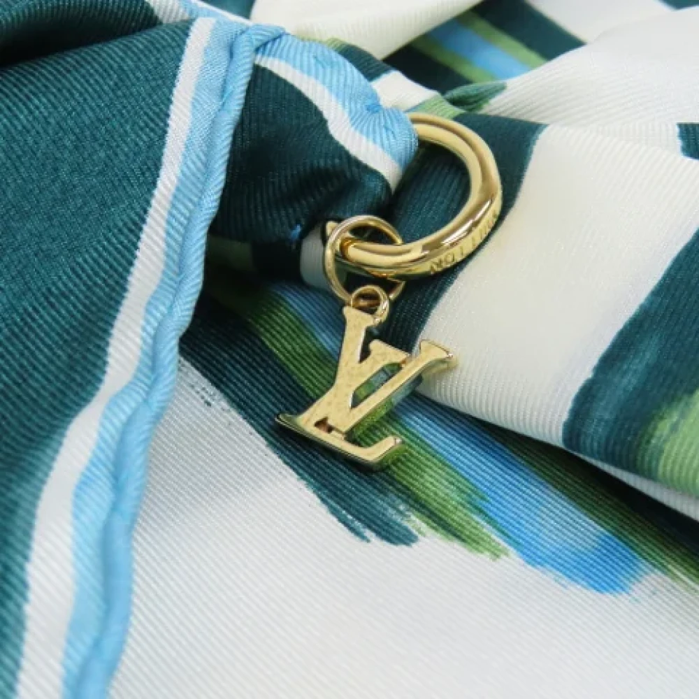 Louis Vuitton Vintage Pre-owned Silk scarves Green Dames
