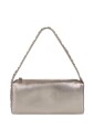 sac-a-main-avec-poignee-cloutee