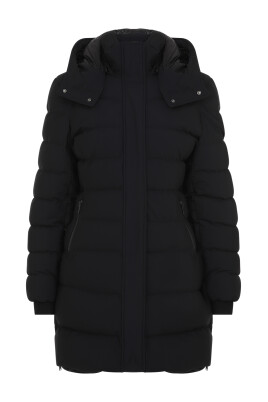veste-noire-pour-femme-aw24