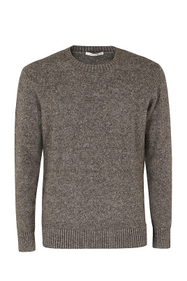 cozy-knit-sweater-for-winter-days
