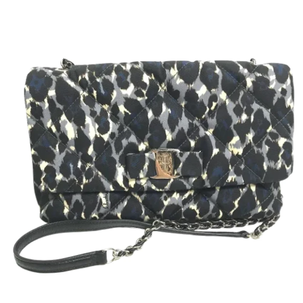 Salvatore Ferragamo Pre-owned Fabric shoulder-bags Black Dames
