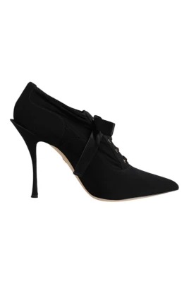 Underbara Pumps med Snörning