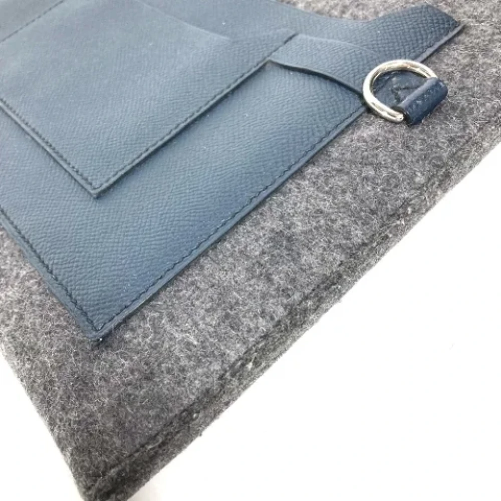 Hermès Vintage Pre-owned Fabric clutches Gray Heren