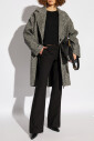 manteau-avec-un-motif-brode