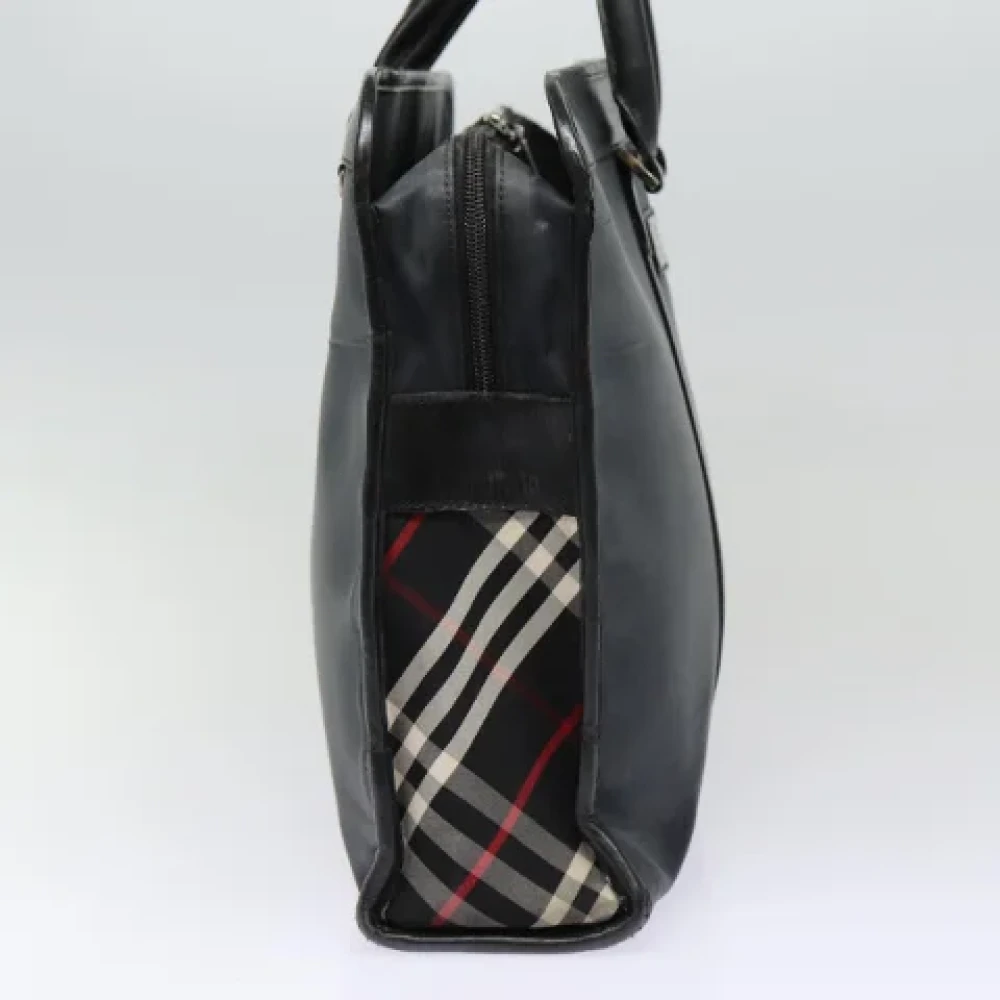 Burberry Vintage Pre-owned Nylon handbags Black Dames