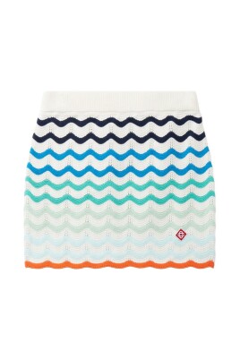 gradient-wave-crochet-skirt