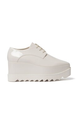 elyse-monochrome-platforms