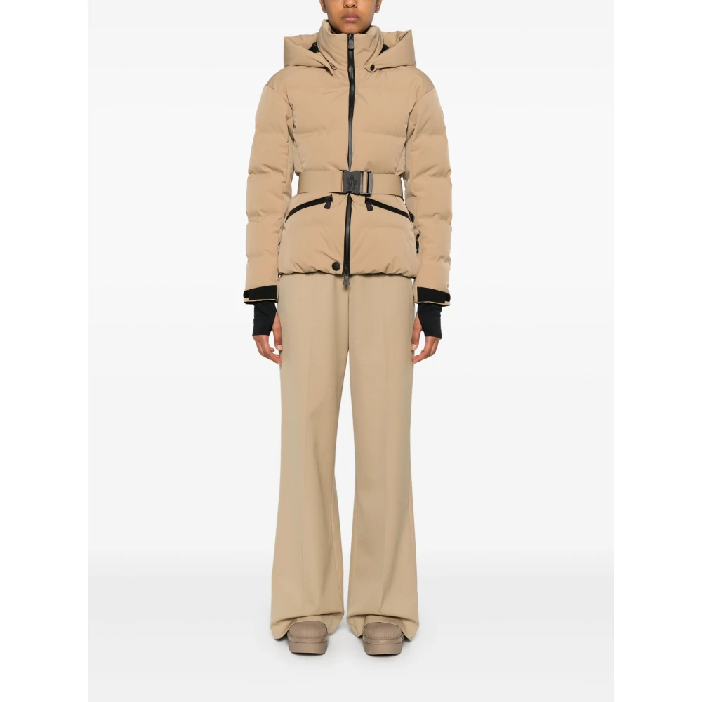 Moncler Stijlvolle Winterjassen voor Mannen Beige Dames