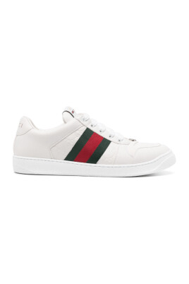 white-leather-sneakers-with-logo-details