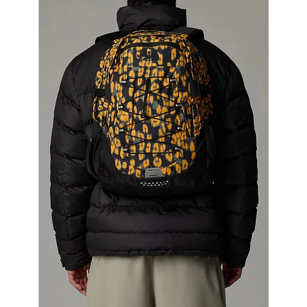 The North Face Klassieke Borealis rugzak in Summit Gold Black Unisex