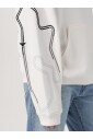 sweat-a-capuche-graphique-confortable